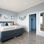 App 827 - Penthouse *