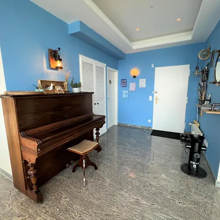 App 827 - Penthouse ジールクスドルフ