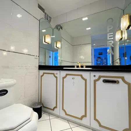 App 827 - Penthouse ジールクスドルフ